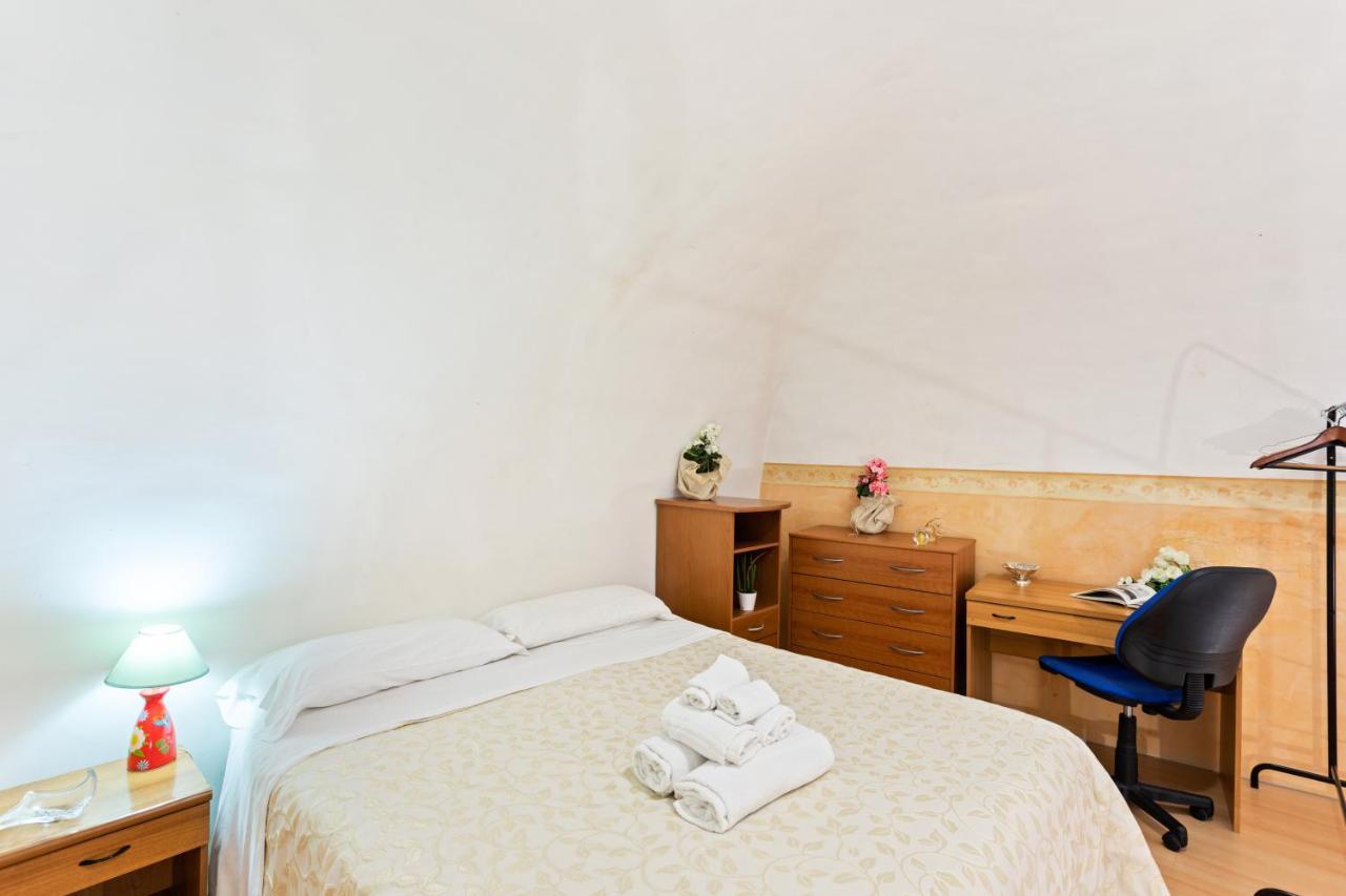 Castello Ursino Balcony Apartment 卡塔尼亚 外观 照片